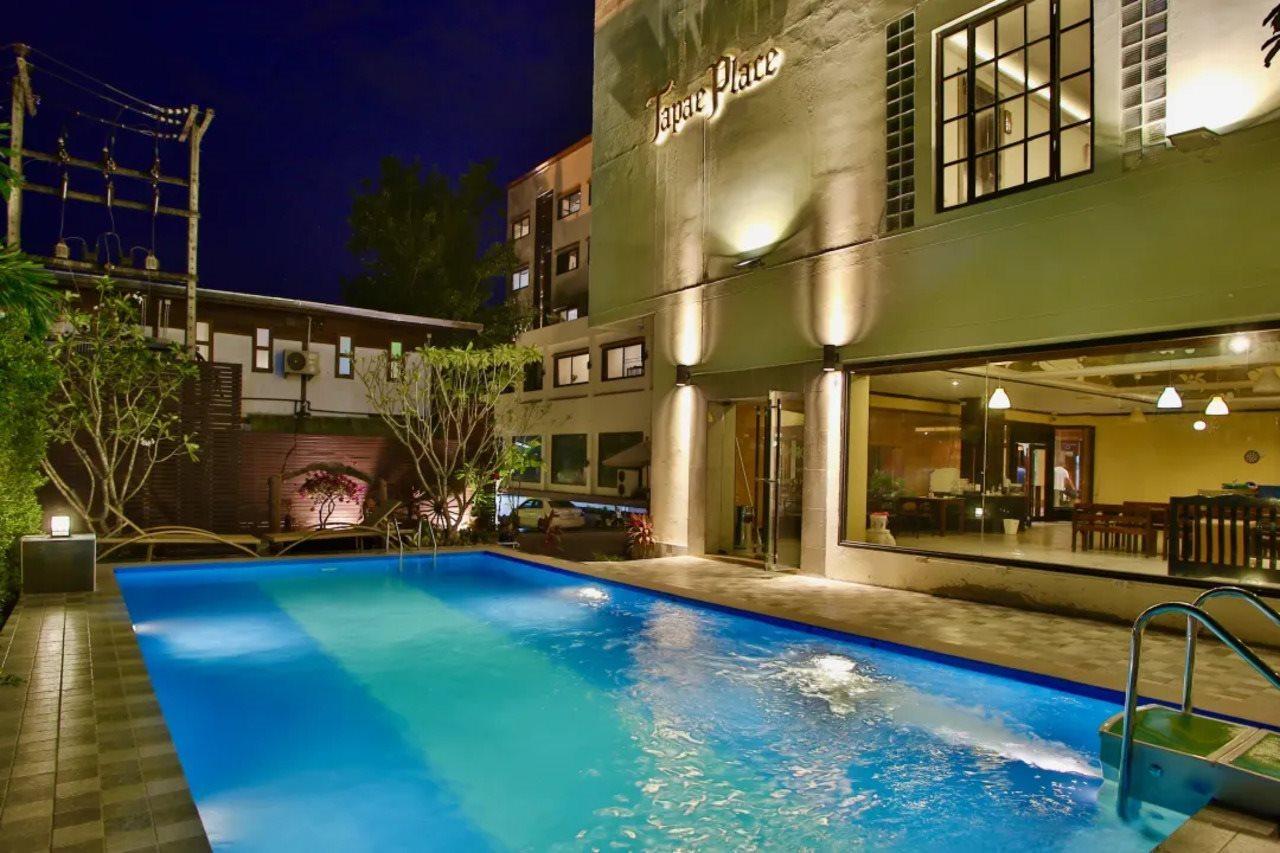 Thapaeplacehotel Chiang Mai Exteriör bild