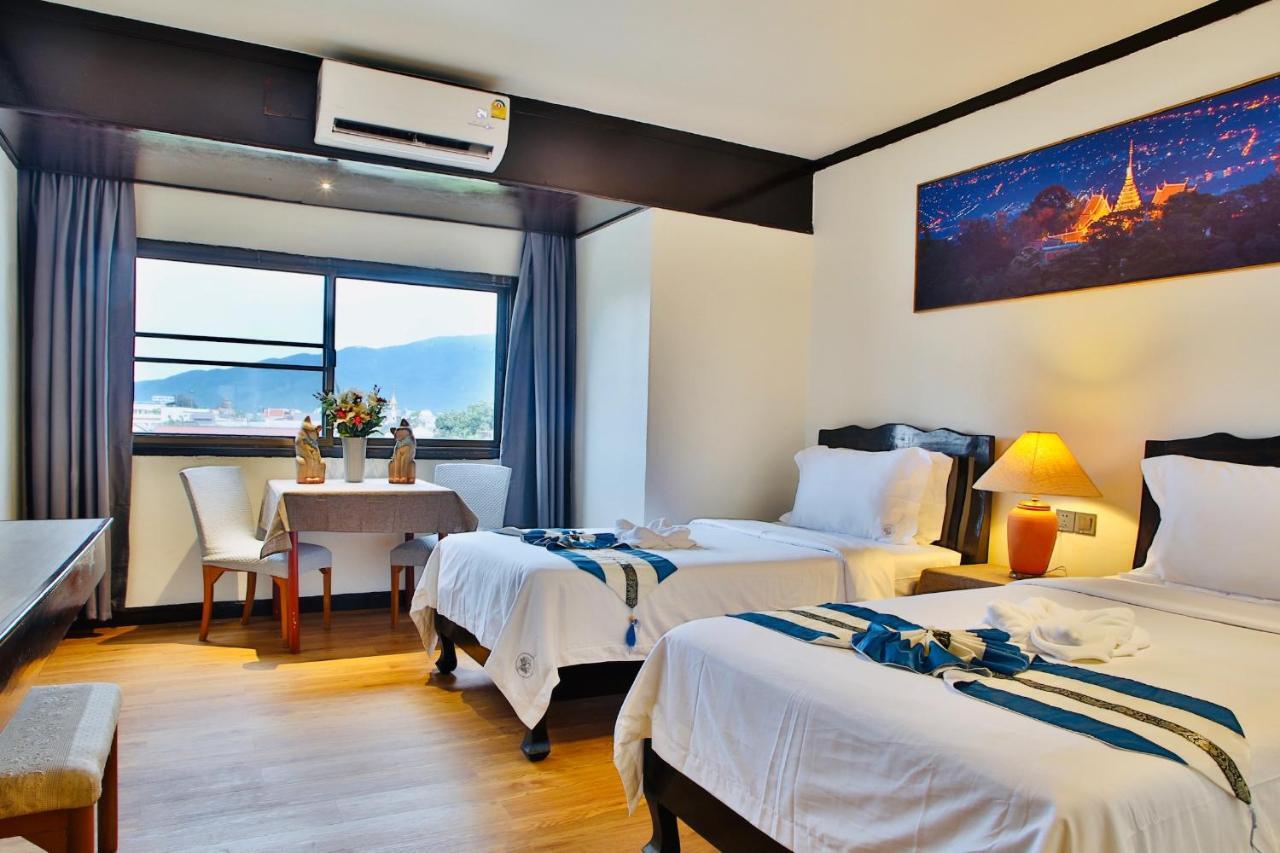Thapaeplacehotel Chiang Mai Exteriör bild