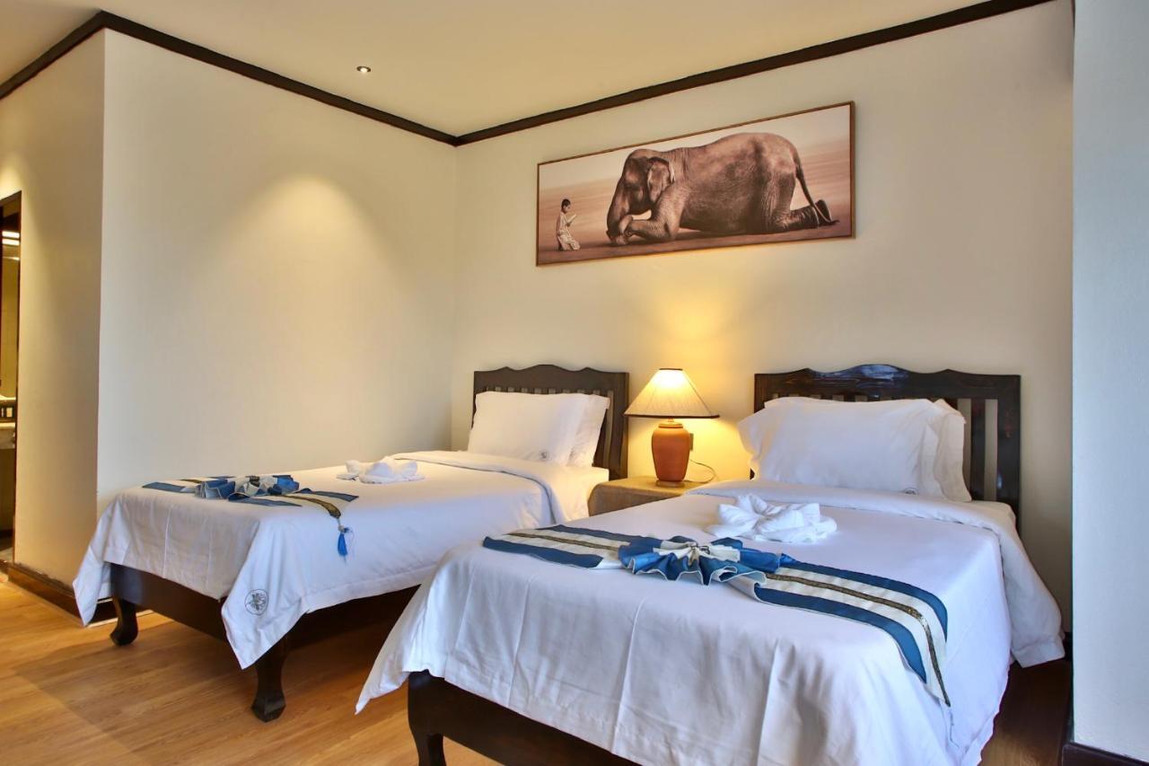 Thapaeplacehotel Chiang Mai Exteriör bild