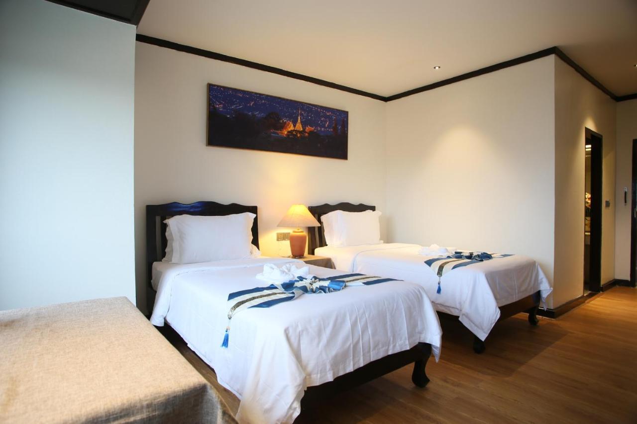 Thapaeplacehotel Chiang Mai Exteriör bild