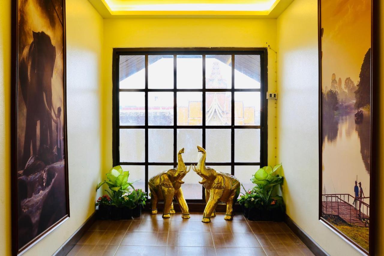Thapaeplacehotel Chiang Mai Exteriör bild