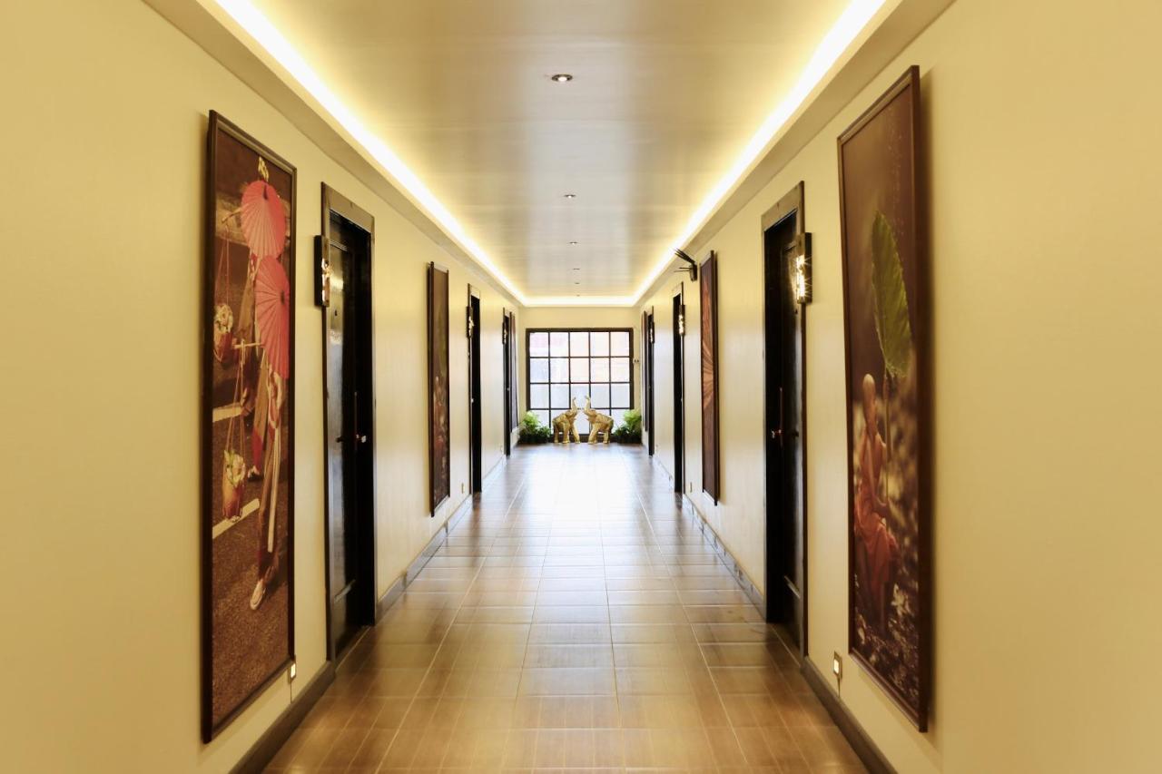 Thapaeplacehotel Chiang Mai Exteriör bild