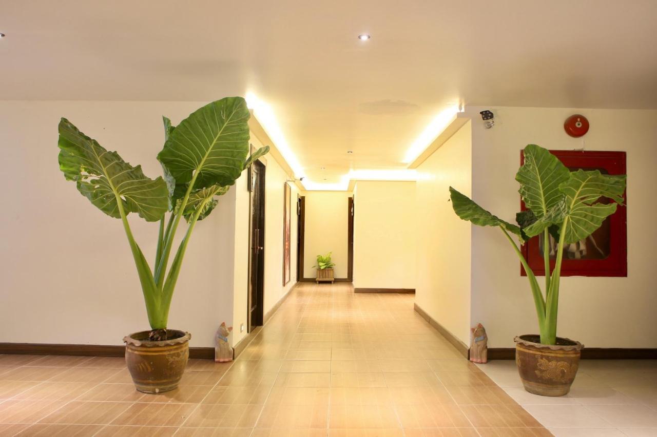 Thapaeplacehotel Chiang Mai Exteriör bild